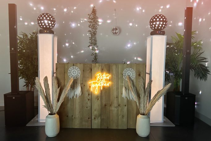 Boho dj-booth
